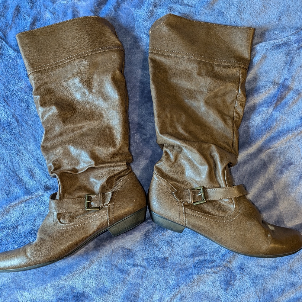 Brown faux Leather Boots